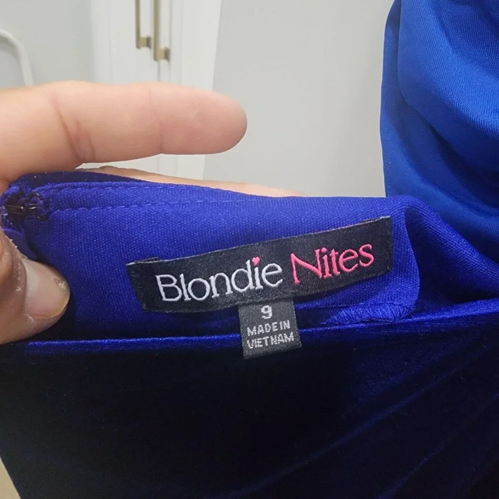 Blondie Nites Royal Blue Velvet Spaghetti Strap Gown Fitted Size 9 Draped Back D - Picture 6 of 6